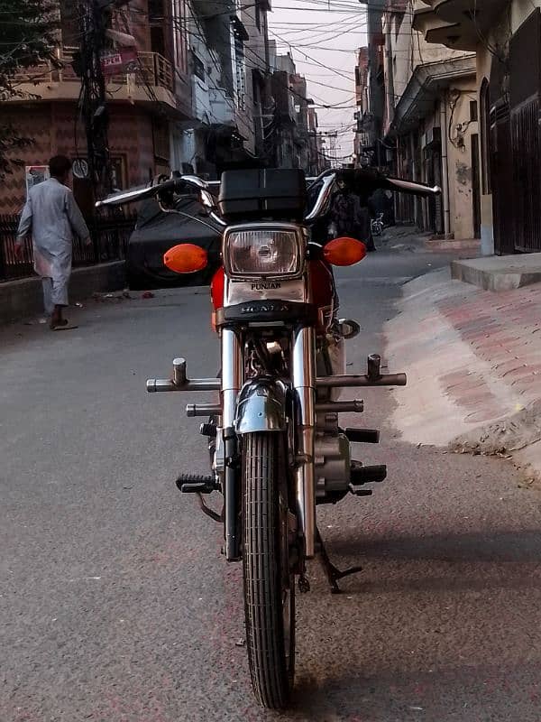 Honda CG 125 SPECIAL ADDITION 4