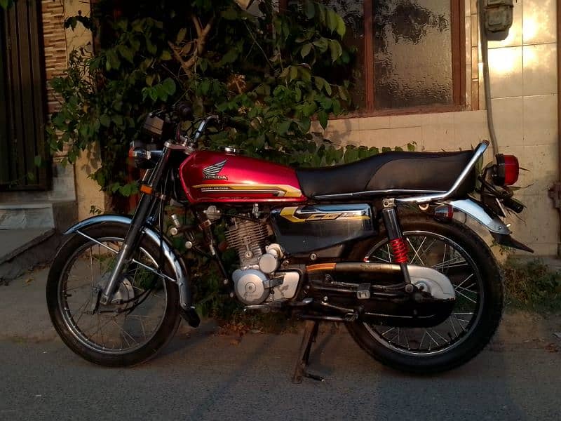 Honda CG 125 SPECIAL ADDITION 5