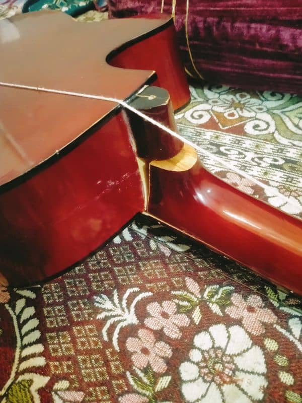 Guitar For Sale in Garden Town Multan 4