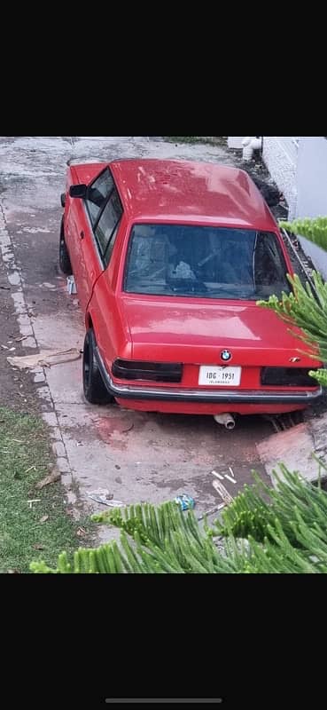 BMW 5 Series 1985 Classic E28 M5 10