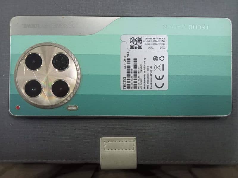 Tecno Camon 30  Loewe edition 8/256 3