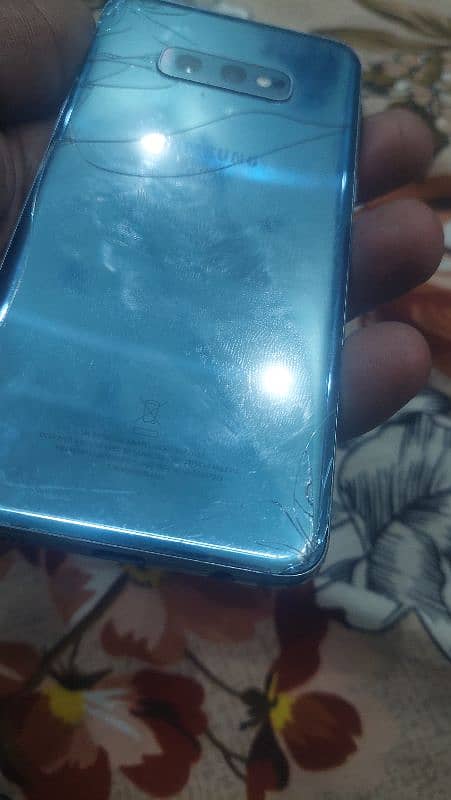 samsung s10e 6/128 3