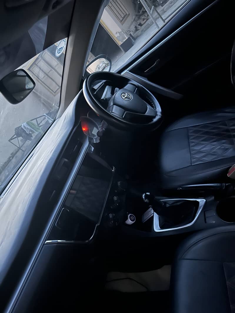 Toyota Corolla XLI 2015 3