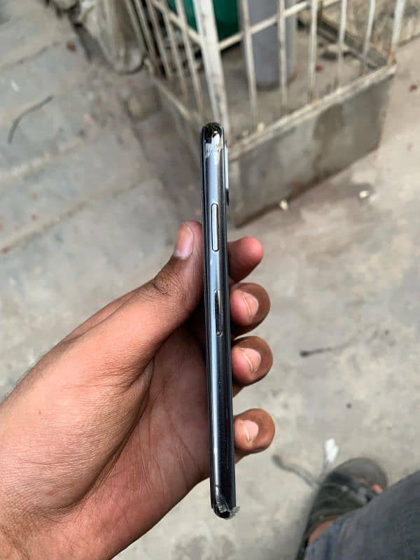 iphone xs (pta approve] 4