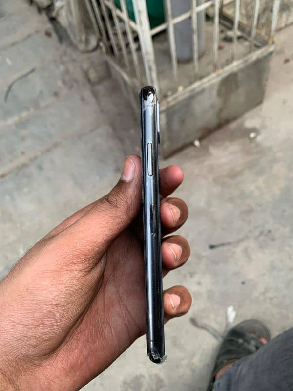 iphone xs (pta approve] 6