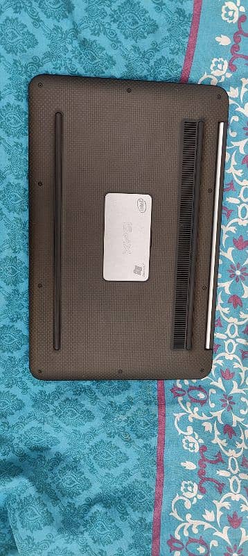 Dell XPS Ultrabook 8GB RAM 256GB SSD M. 2  touchscreen Slim Laptop 3