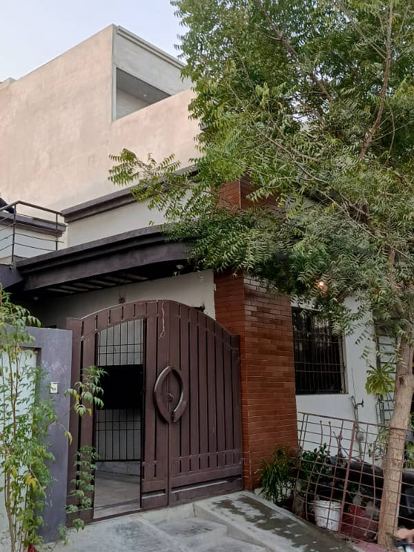 120 sq yd Prime Location Villa Available for Sell in Saima Arabian Villas 0