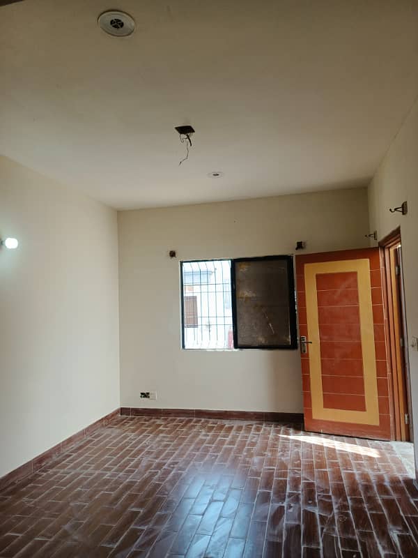 120 sq yd Prime Location Villa Available for Sell in Saima Arabian Villas 3