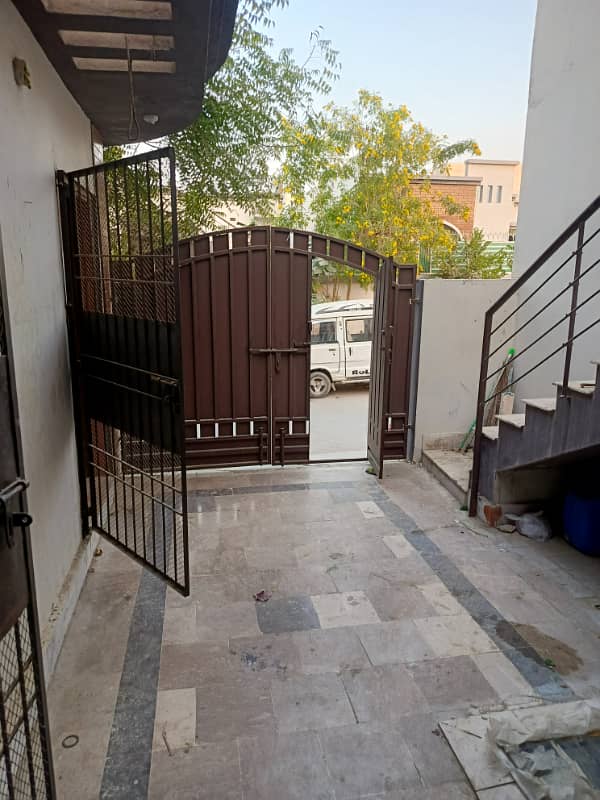 120 sq yd Prime Location Villa Available for Sell in Saima Arabian Villas 5