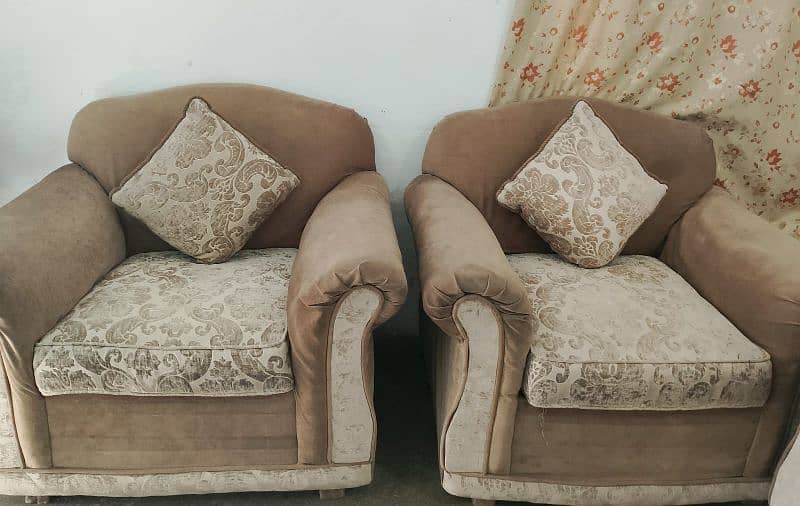5 seater sofa set in good condition 2