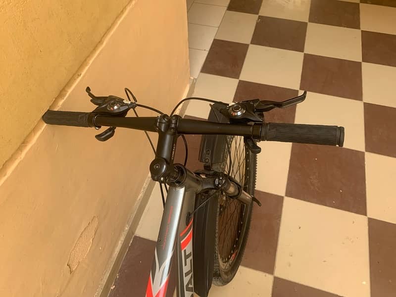 cobalt cycle 10 / 10 condition 26 size 4