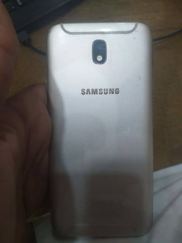 samsung j7 pro 0