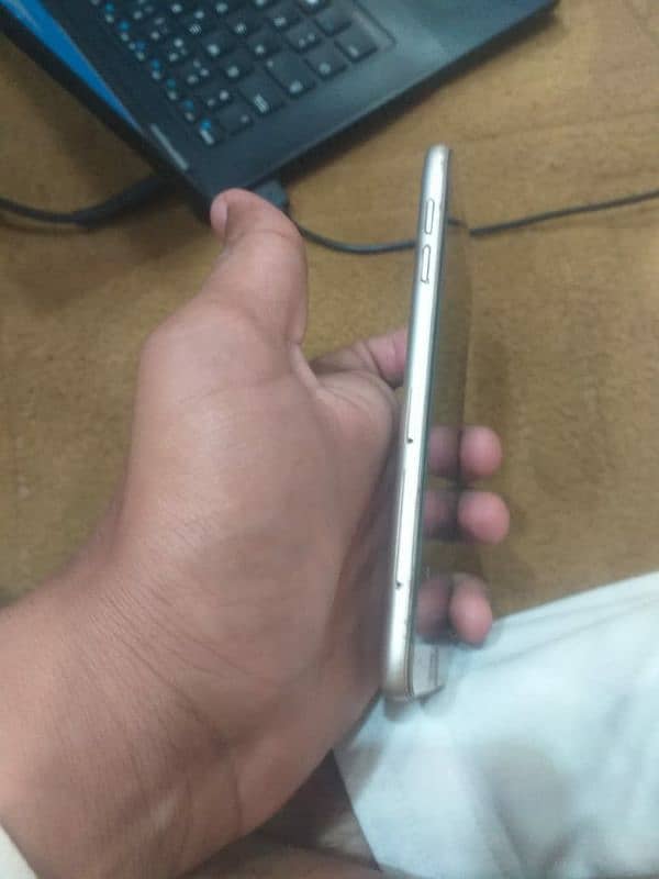samsung j7 pro 1
