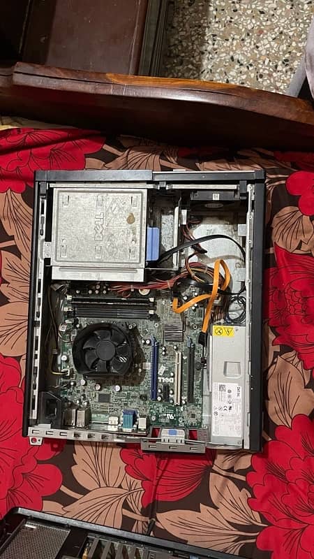 Core i3 2nd Gen And Intel Xeon Workstation At Cheap Price 5