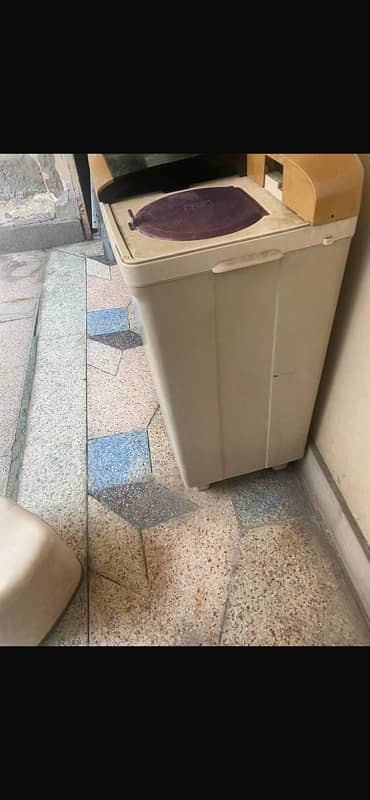 Dawlance washing machine 1