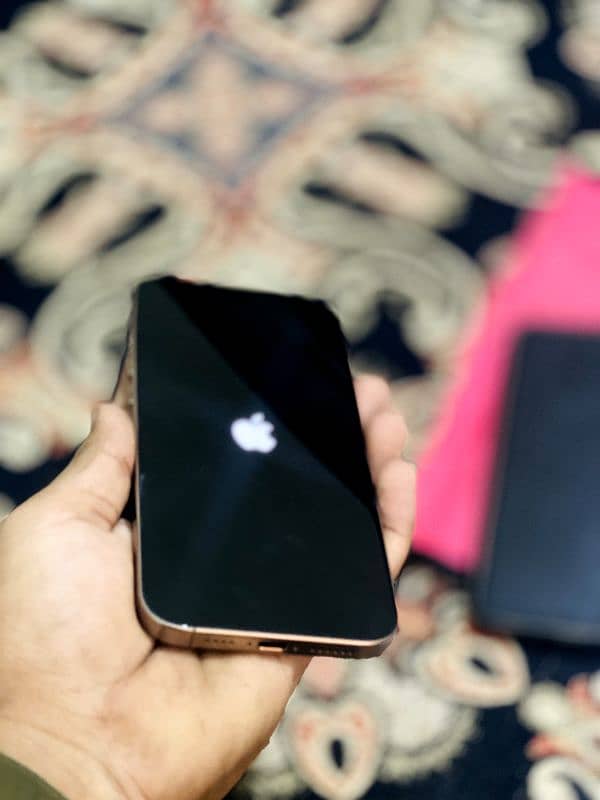 iPhone 16 pro max iCloud lock with box all ok 10/10 {03137439786} 3