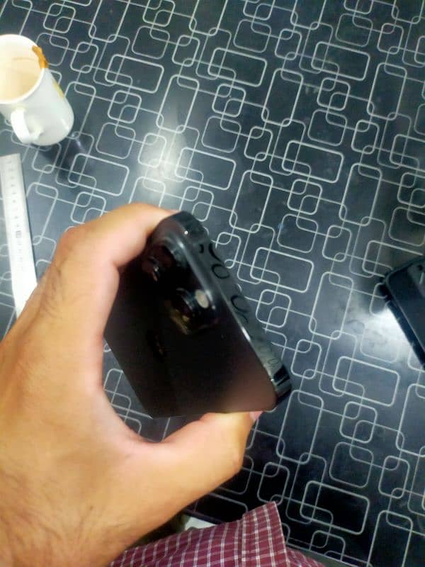 I phone 14 pro max non PTA 4