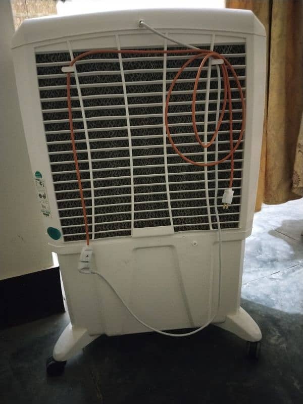 BOS ECM 8000 XL AIRCOOLER WITH ICE BOX 4