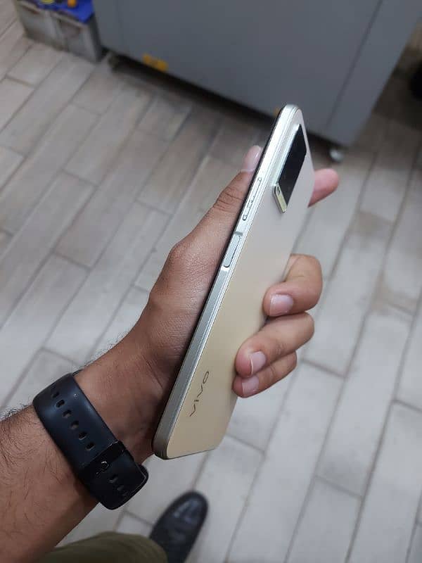 vivo y33T 8/128 sale or exchange 2