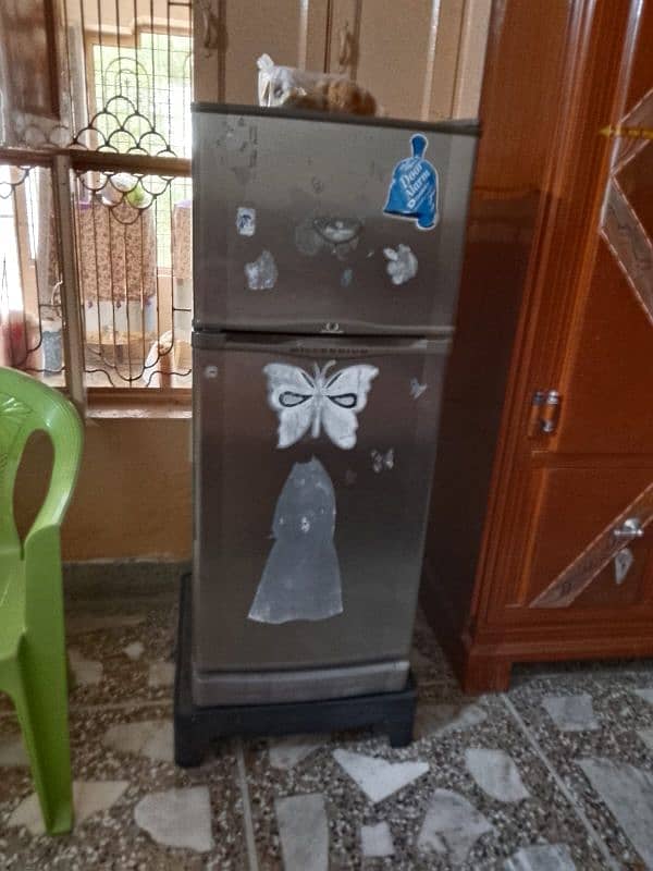 Dawlance refrigerator 0
