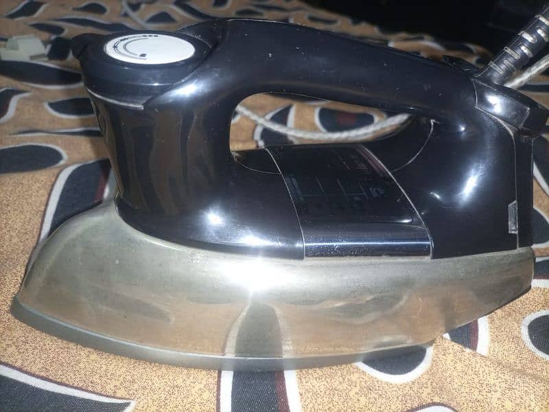 Dawlance iron model # 1020 0