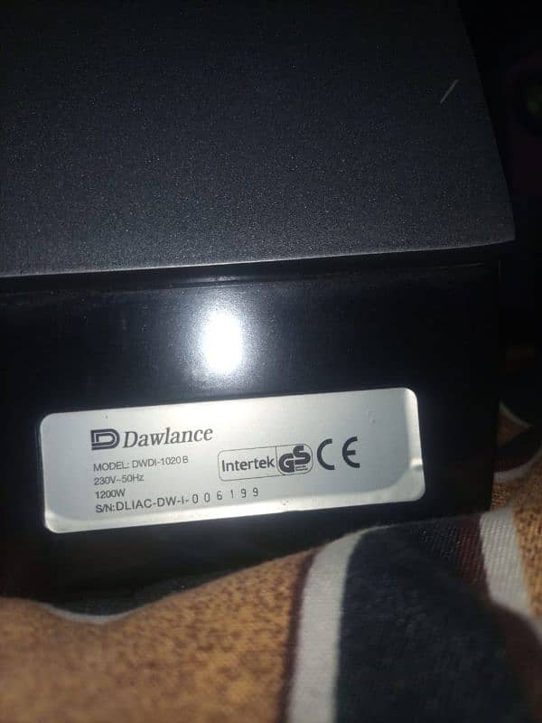 Dawlance iron model # 1020 1