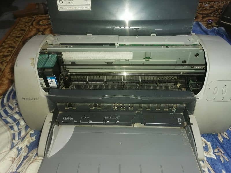HP Deskjet 9300 printer 2