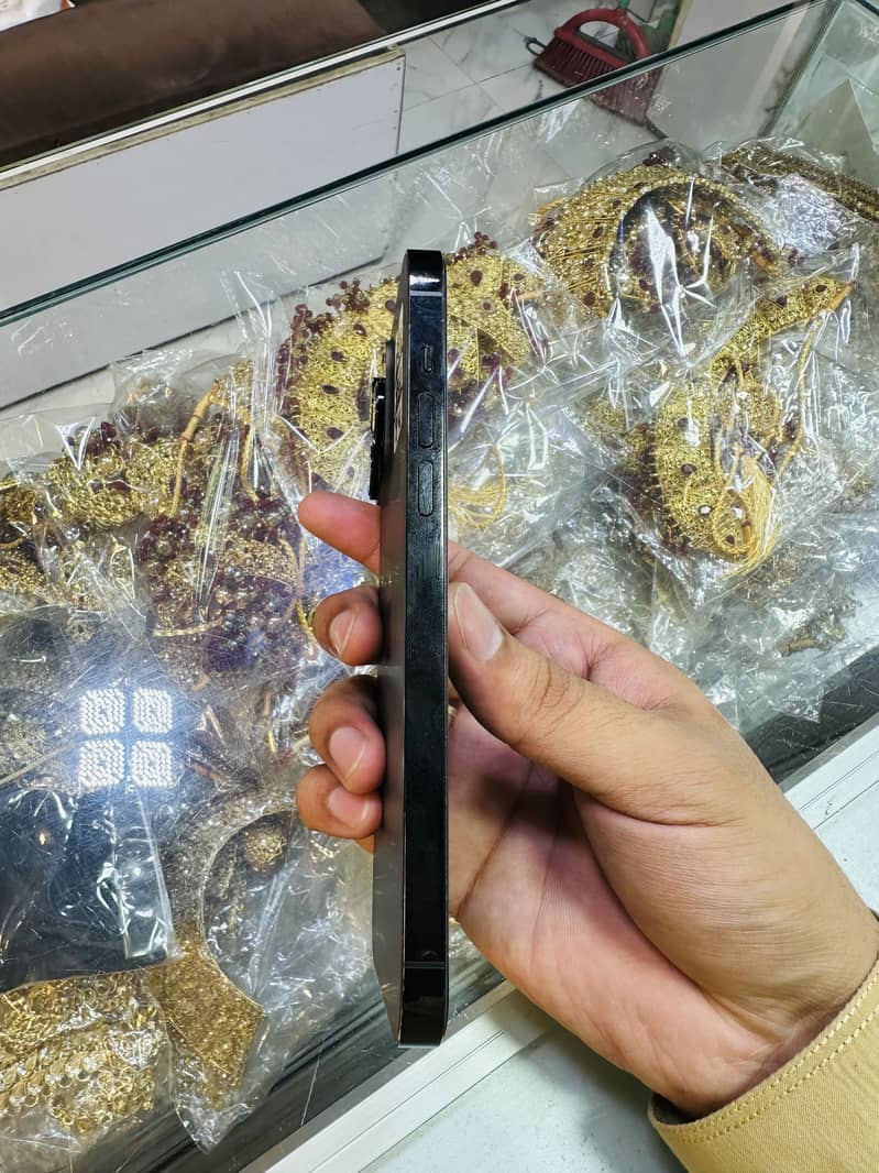 Iphone 14 pro max LLA 1