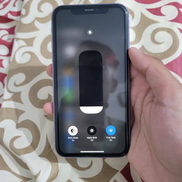 Iphone 11 jv Excellent contion10/10 Contact Whtsapp (03195309996) 7