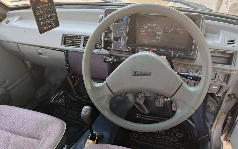Suzuki Mehran VXR 2017 5