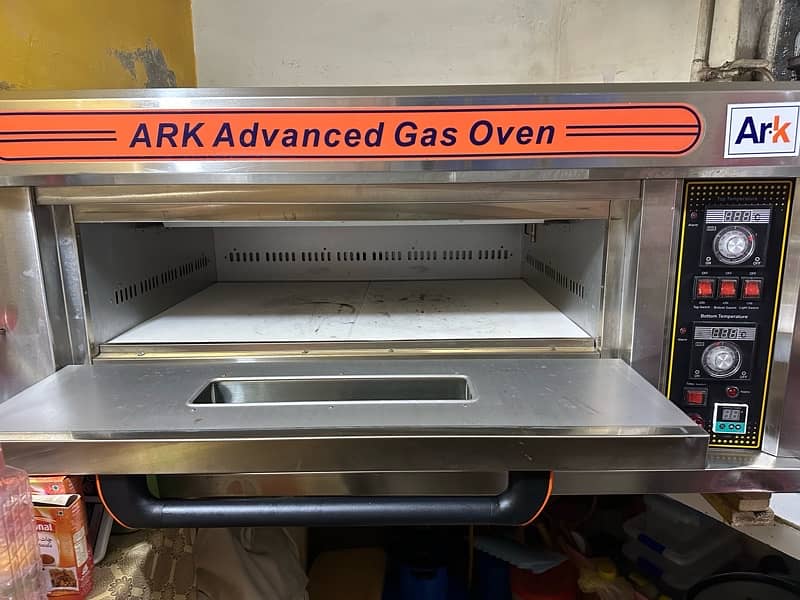 ARK Deck Oven like new 125000 5