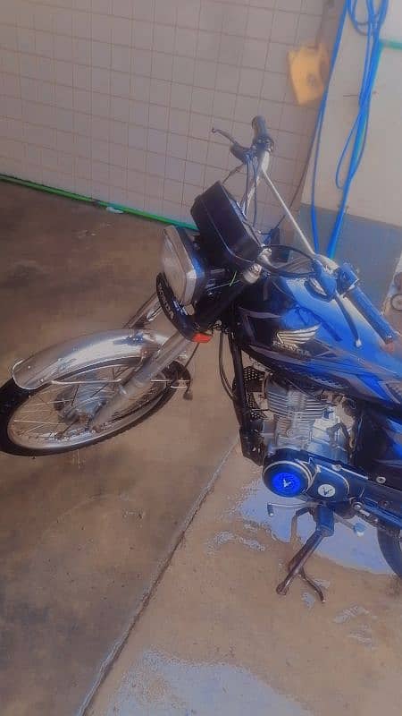 ganiun honda 125 he. . kagaz wagera sab clear he. . 0
