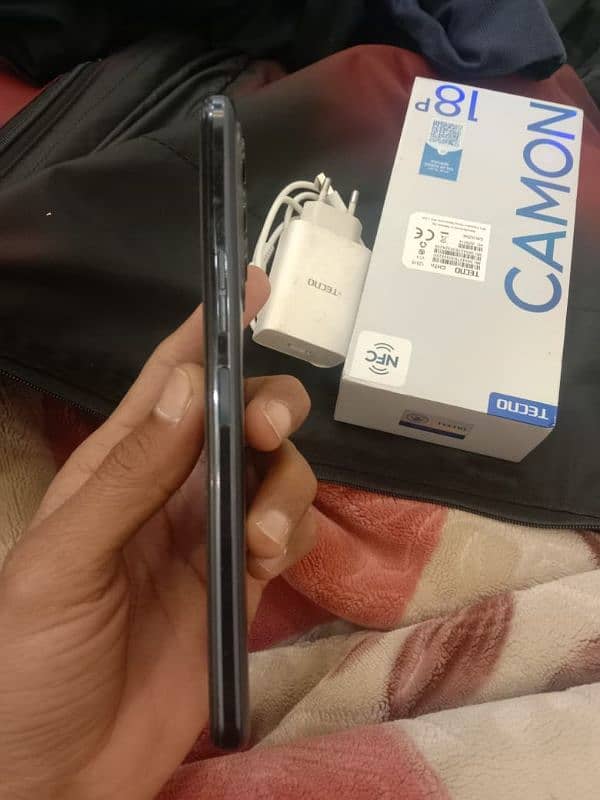 tecno sparck 18p 8+5/128 6