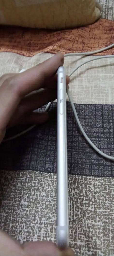 iPhone 6s Pta approved with box 2