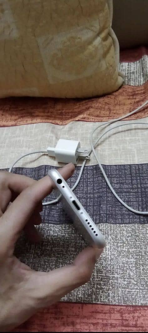 iPhone 6s Pta approved with box 3