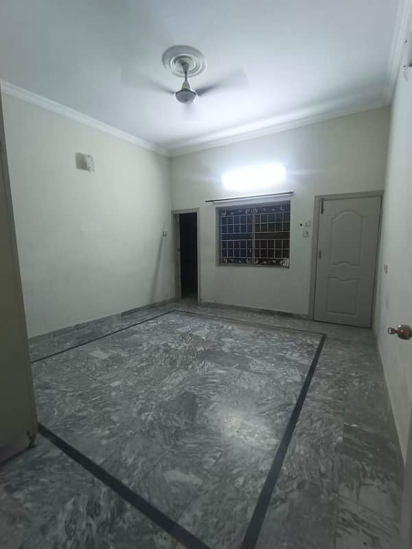 UPPER PORTION FOR RENT LOCATION DAD KHAN COLONY 4