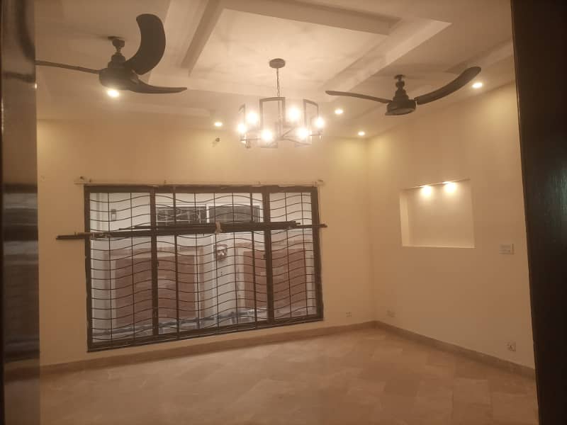 10MARLA FULL HOUSE IN DHA PHASE 6 14