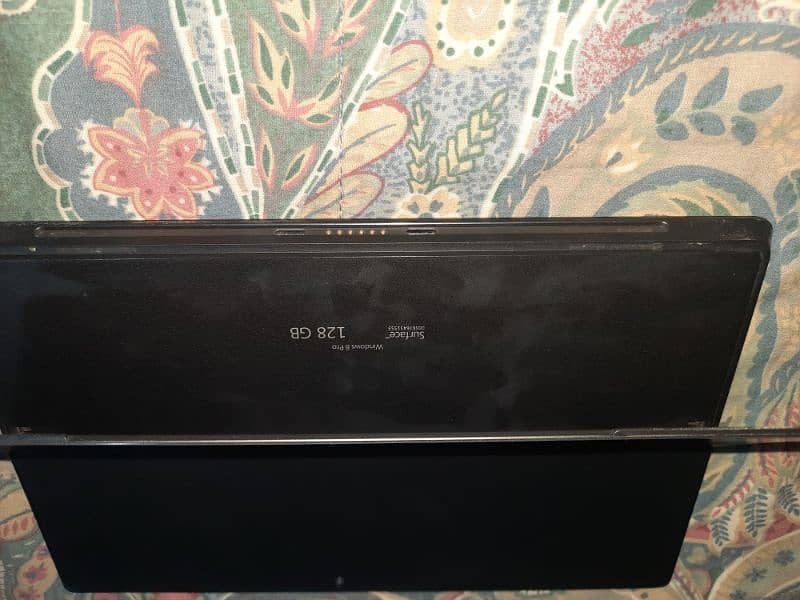 Windows surface 8 pro 4/128 gb corei5 touch screen 3