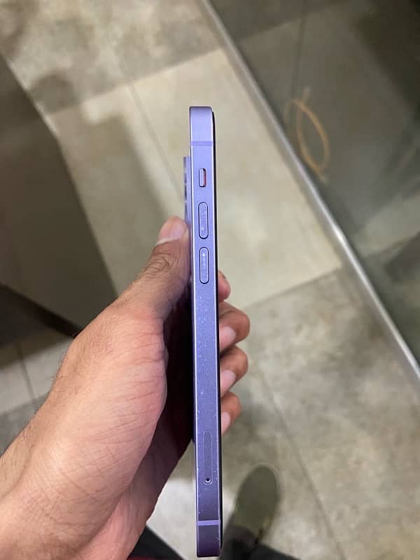 iphone 12jv 1