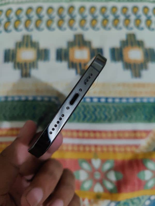 iphone 12 pro max JV 1