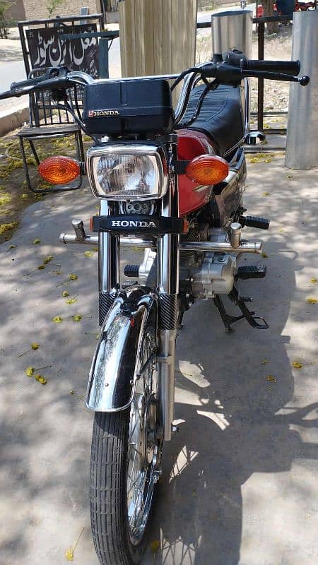 Honda 125 Special Edition in Lush Condition 2