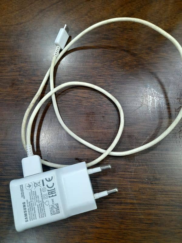 Samsung A12 4/64 original charger and box 4