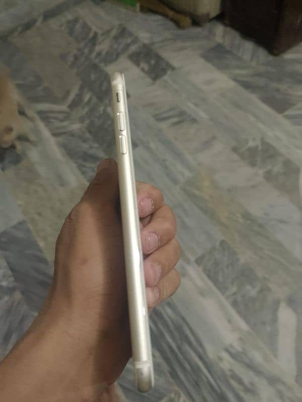 I phone 7 plus 10 by 10 condition urgent sal 1