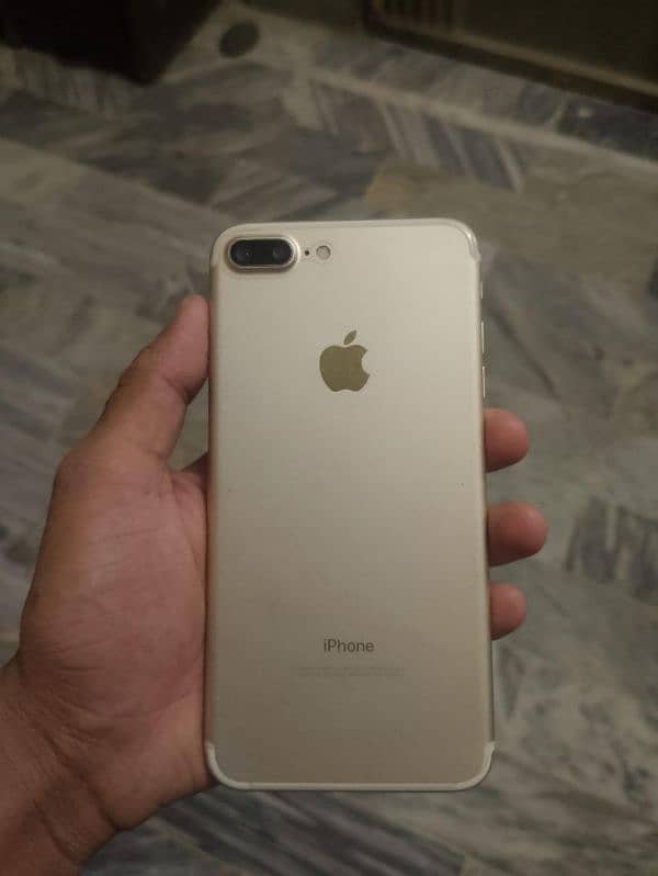 I phone 7 plus 10 by 10 condition urgent sal 2