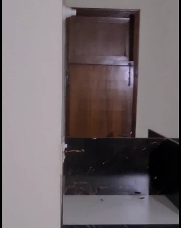 Aesthetic Upper Portion Of 10 Marla For rent Is Available 3