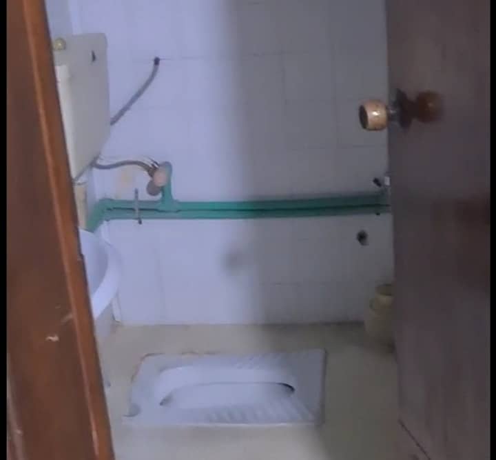 Aesthetic Upper Portion Of 10 Marla For rent Is Available 7
