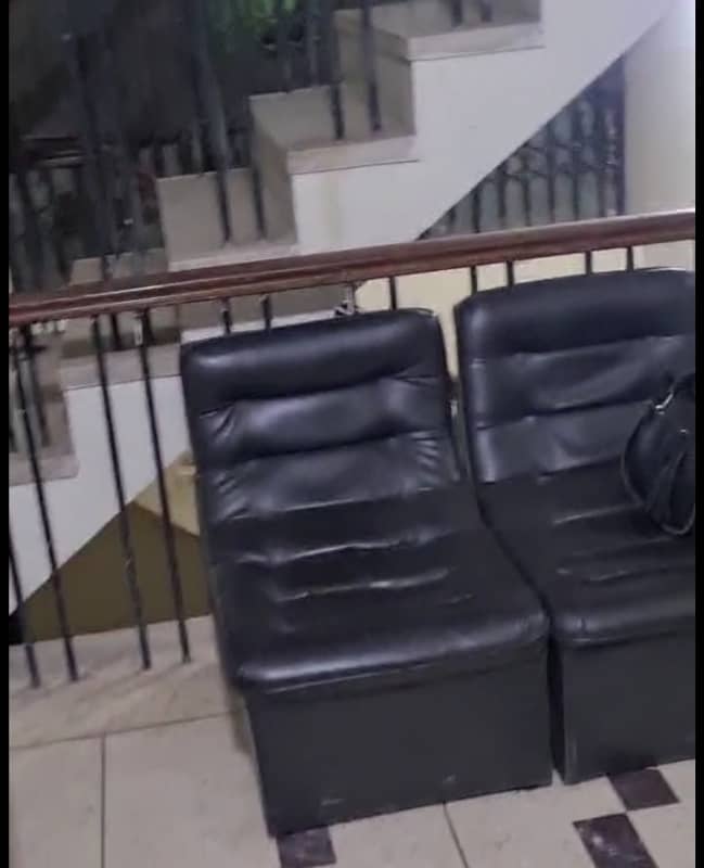 Aesthetic Upper Portion Of 10 Marla For rent Is Available 9