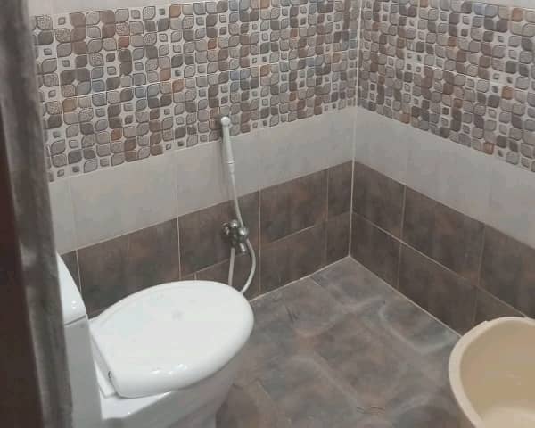 Get Your Hands On Upper Portion In Allama Iqbal Town Best Area 6