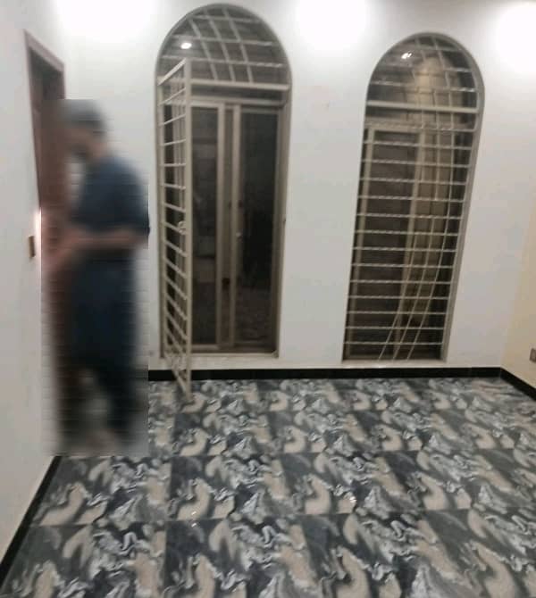 Get Your Hands On Upper Portion In Allama Iqbal Town Best Area 7