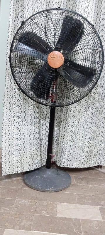 Padestal Fan Full size 24" 1